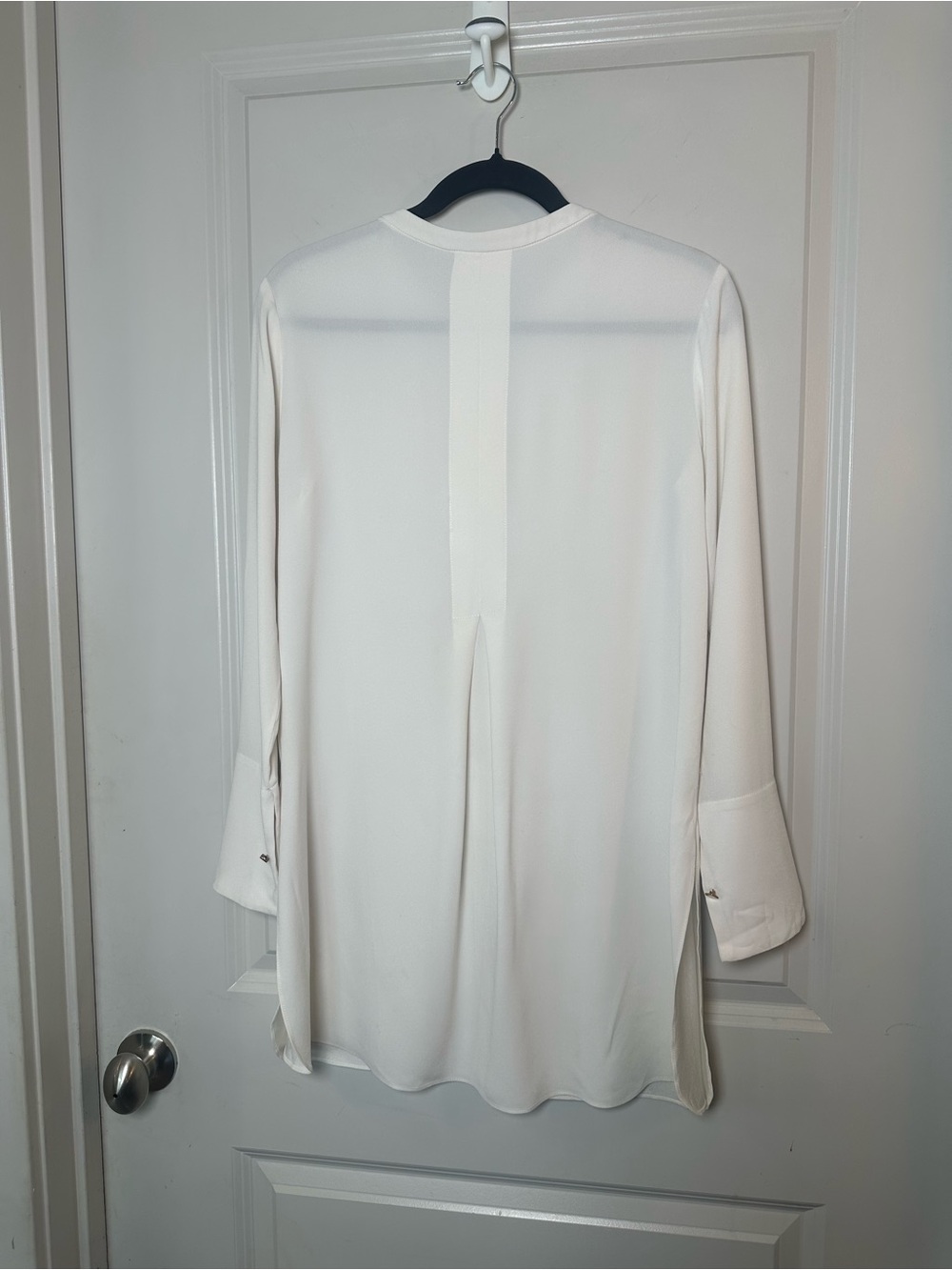 MM. LaFleur Longline Mandarin Collar Ivory Button Up Shirt, Size Small - Picture 6 of 14